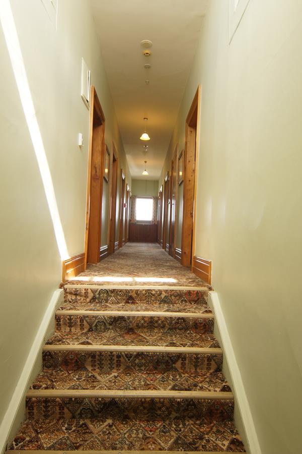אואהמרו Empire Hotel Backpackers מראה חיצוני תמונה