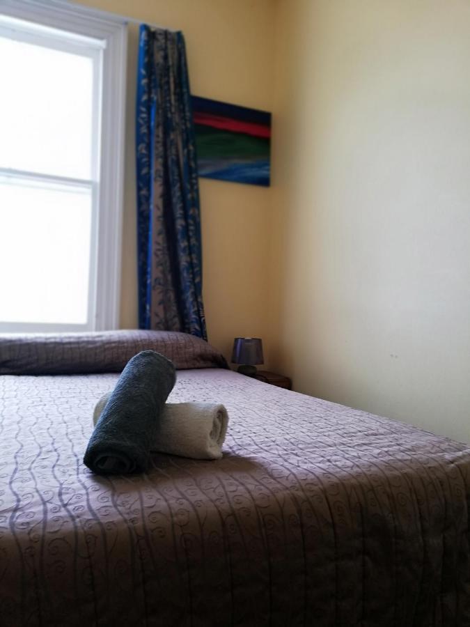 אואהמרו Empire Hotel Backpackers מראה חיצוני תמונה