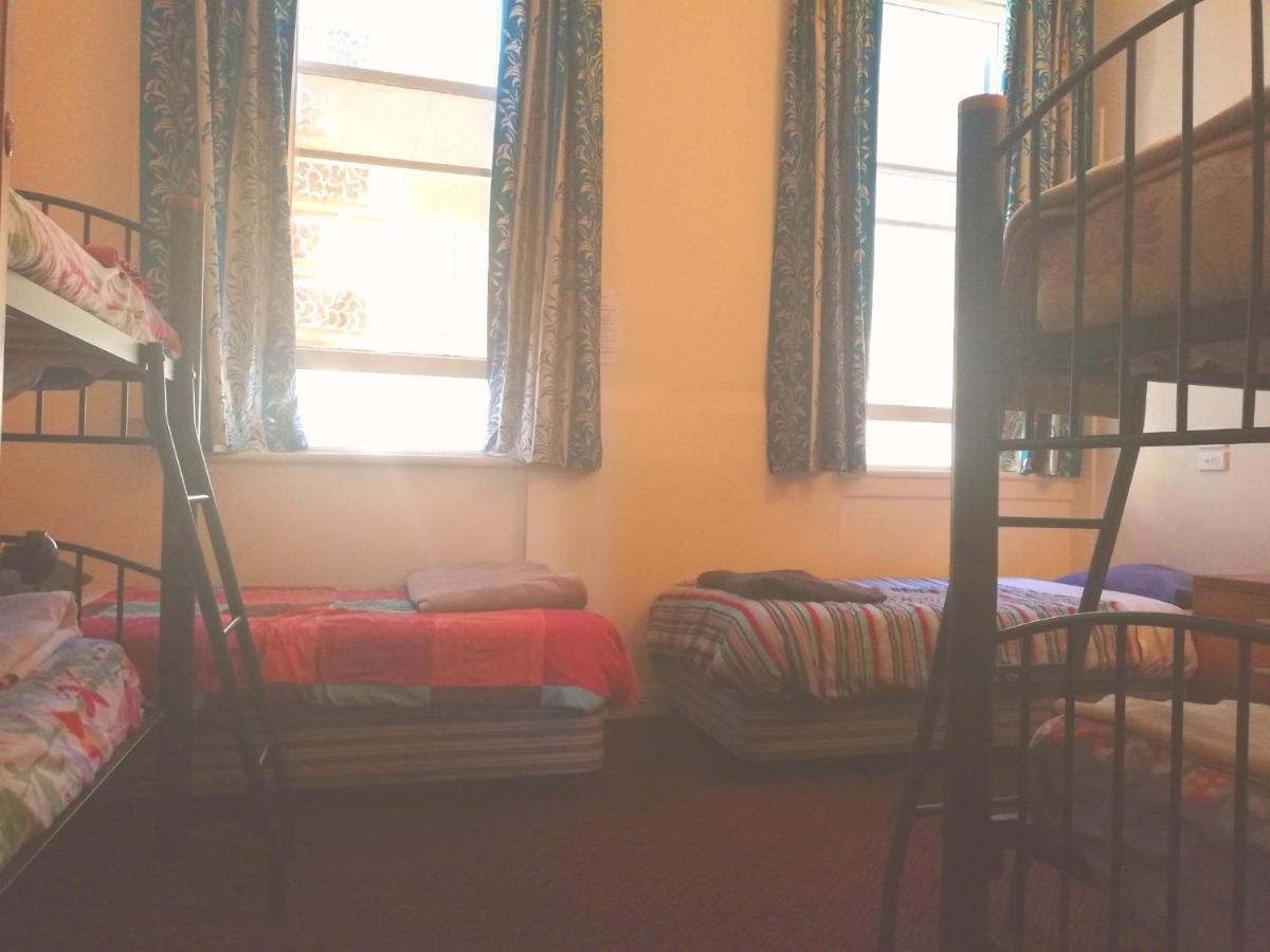 אואהמרו Empire Hotel Backpackers מראה חיצוני תמונה